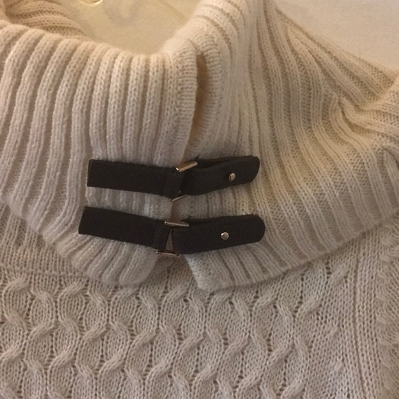 Worn once this would be perfect for St. Patrick’s Day Medium in great condition - Picture 3 of 3